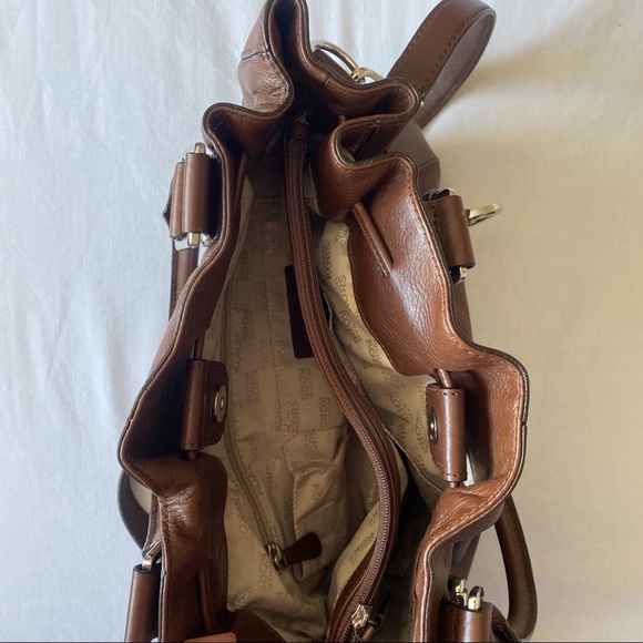 Michael Kors large brown crossbody / shoulder bag - Picture 5 of 13